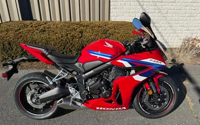 2025 Honda CBR650R E-Clutch
