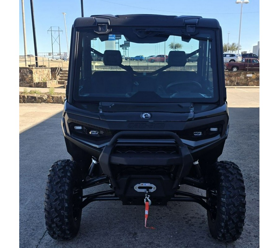 2026 Can-Am® Defender XT CAB HD11 With 10.25 in.display
