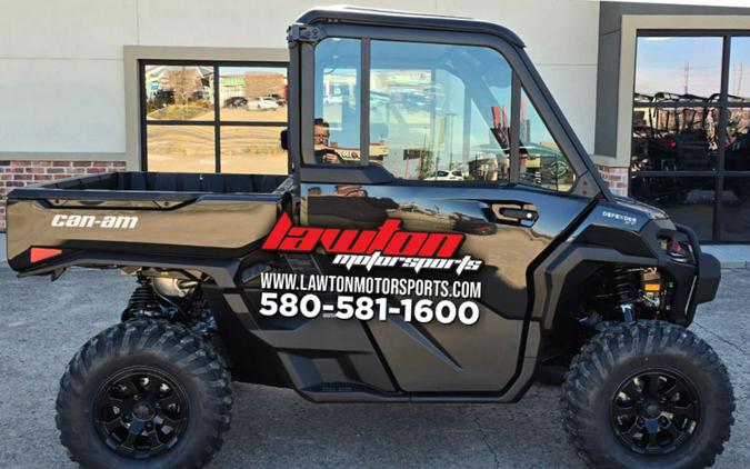 2026 Can-Am® Defender XT CAB HD11 With 10.25 in.display