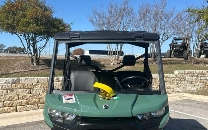 2025 Can-Am Defender DPS HD10