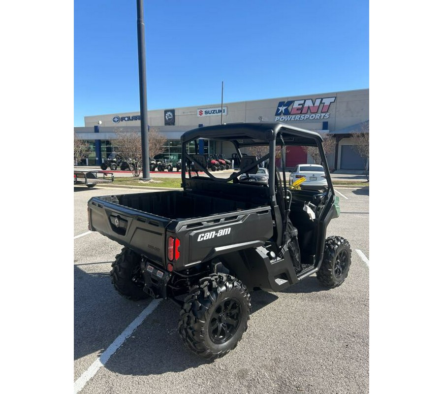2025 Can-Am Defender DPS HD10