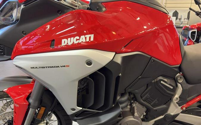 2024 Ducati Multistrada V4 S Travel & Radar Spoked Wheels Red