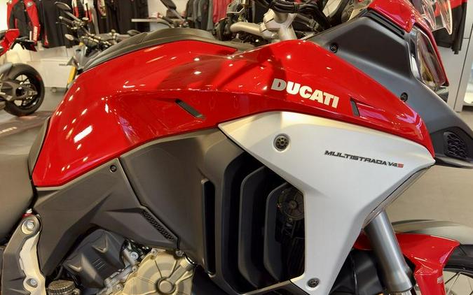 2024 Ducati Multistrada V4 S Travel & Radar Spoked Wheels Red