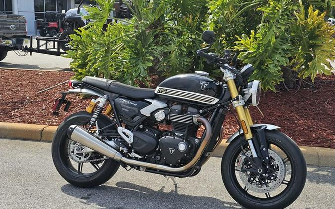 2025 Triumph Speed Twin 1200 RS Sapphire Black RS
