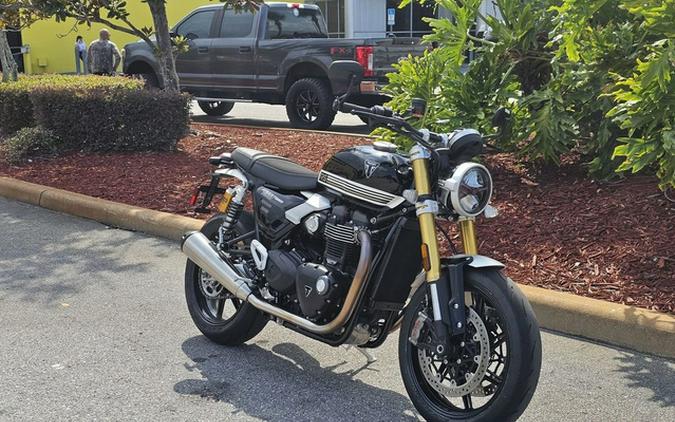 2025 Triumph Speed Twin 1200 RS Sapphire Black RS