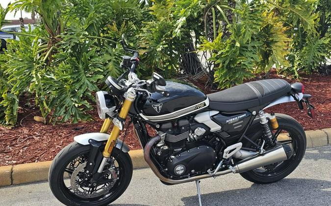 2025 Triumph Speed Twin 1200 RS Sapphire Black RS