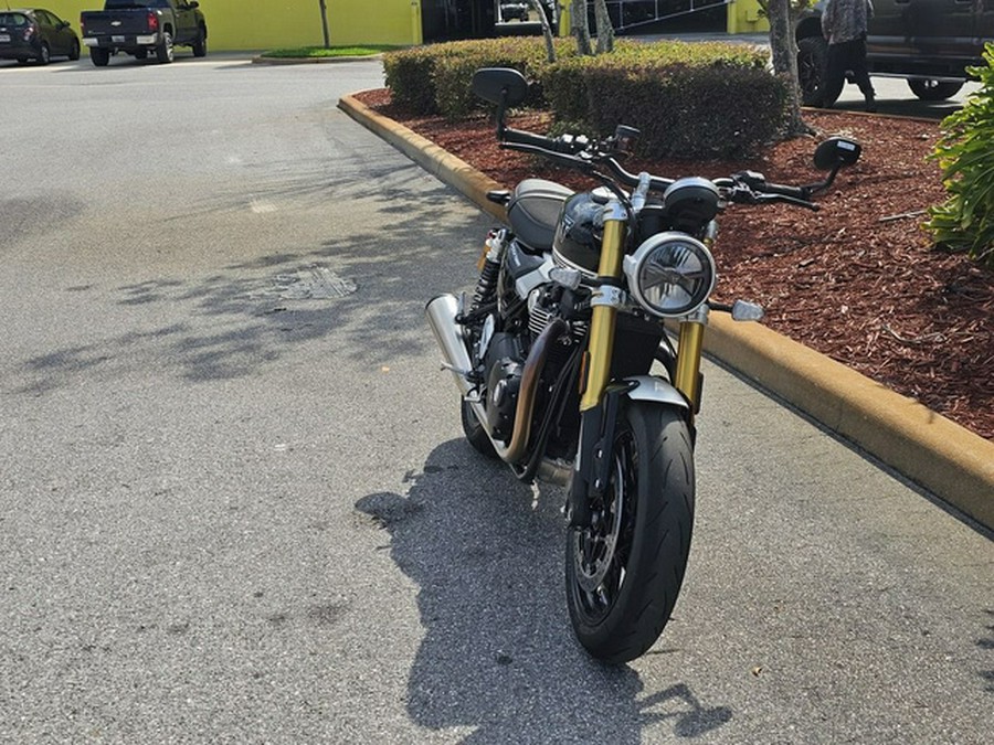 2025 Triumph Speed Twin 1200 RS Sapphire Black RS