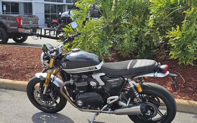 2025 Triumph Speed Twin 1200 RS Sapphire Black RS