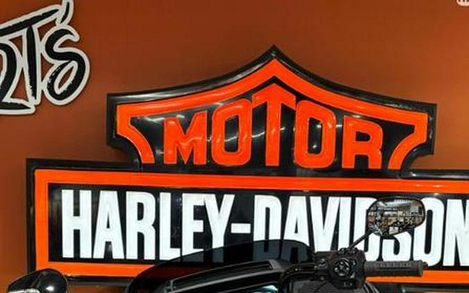 2026 Harley-Davidson® FLTRX - Road Glide®