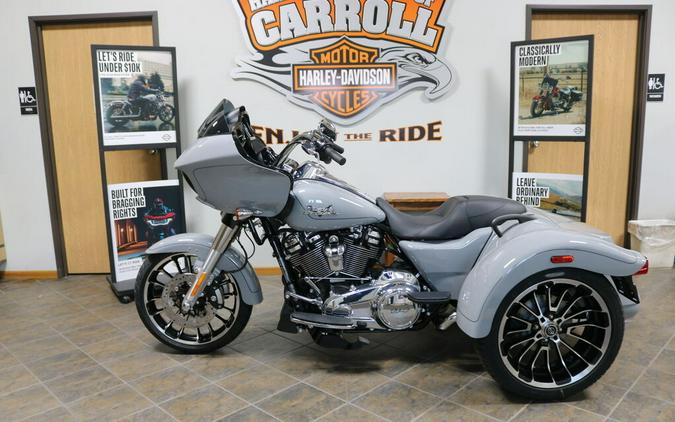 FLTRT 2025 Road Glide® 3