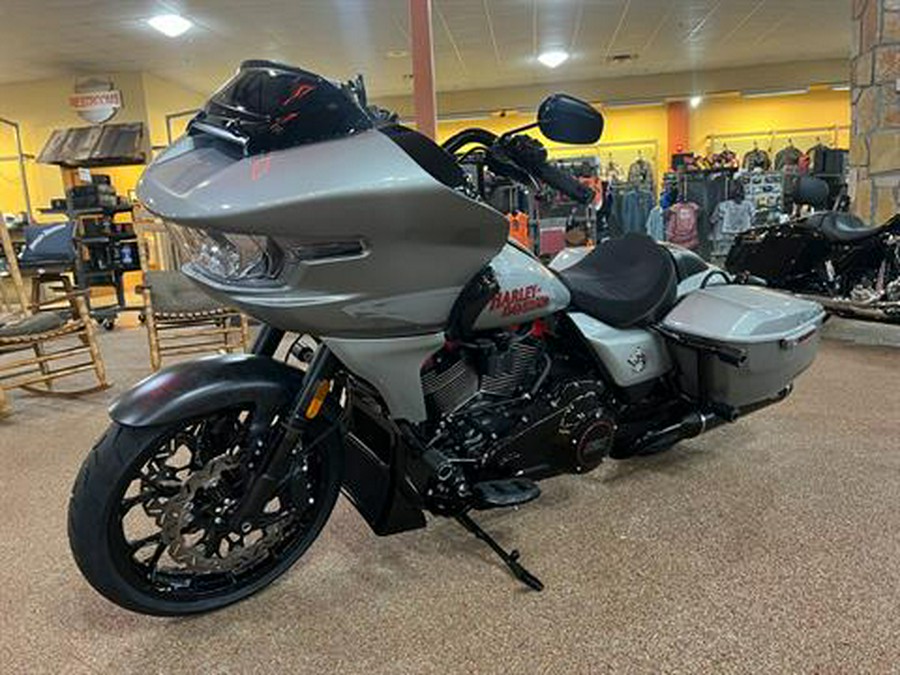 2025 Harley-Davidson CVO™ Road Glide® ST