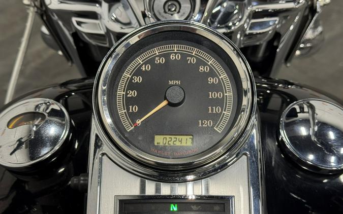 2012 HARLEY DAVIDSON ROAD KING