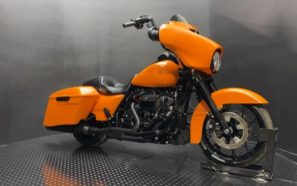 2018 Harley-Davidson® FLHXS - Street Glide® Special