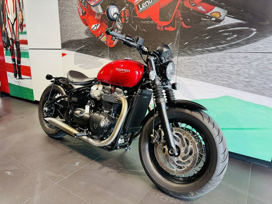 2023 Triumph Bonneville Bobber Red Hopper