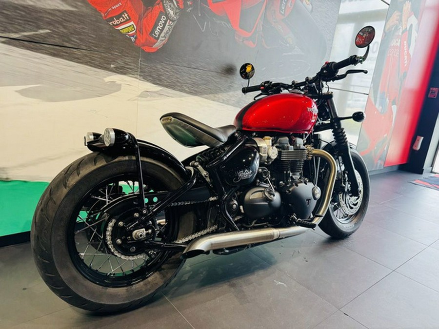 2023 Triumph Bonneville Bobber Red Hopper