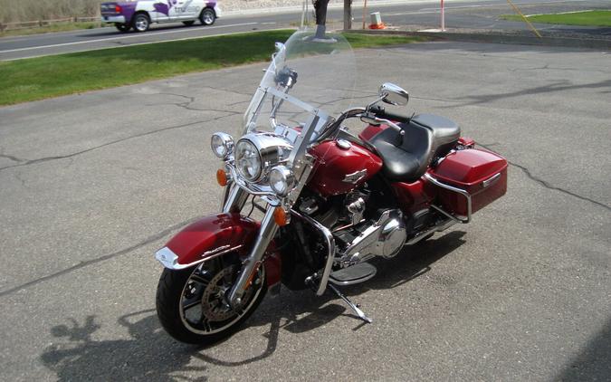2021 Harley-Davidson® Road King® Billiard Red