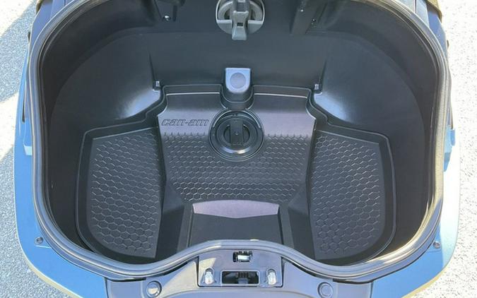 2026 Can-Am Spyder F3 Limited Dark