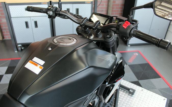 2025 Honda CB300R ABS