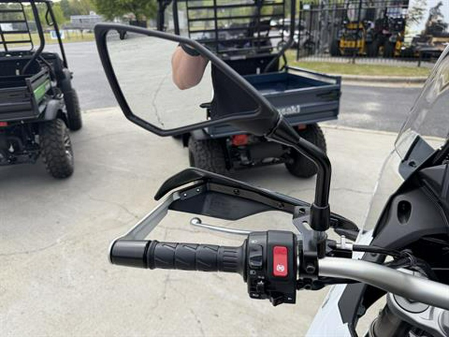 2026 Kawasaki KLE®500 SE ABS