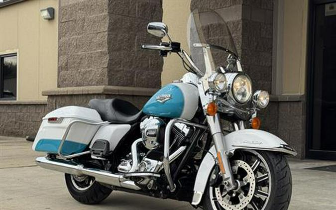 2016 Harley-Davidson Road King®