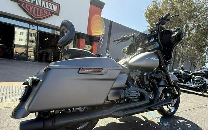 2017 Harley-Davidson® Street Glide® Special Charcoal Denim