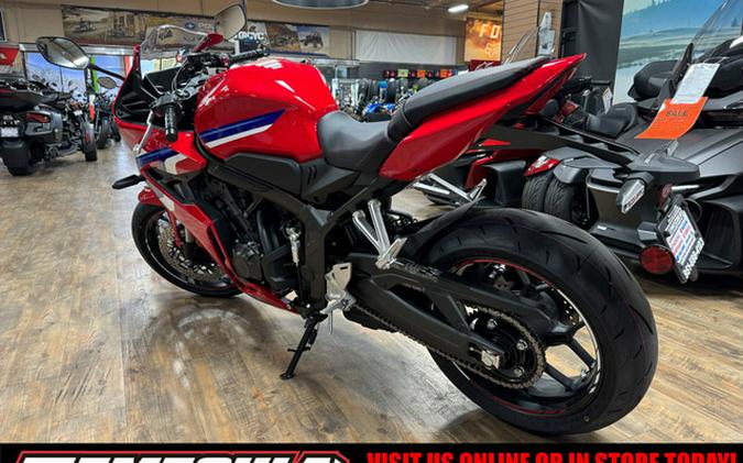 2026 Honda CBR650R E-Clutch