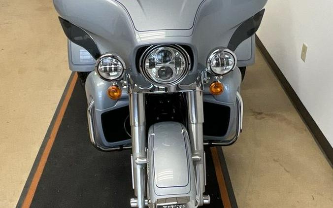 2023 Harley-Davidson® FLHTCUTG - Tri Glide® Ultra