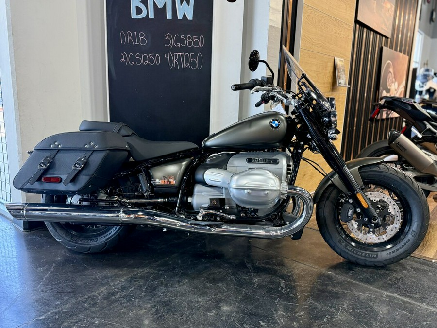 2022 BMW Motorrad R 18 Classic Manhattan Metallic Matte