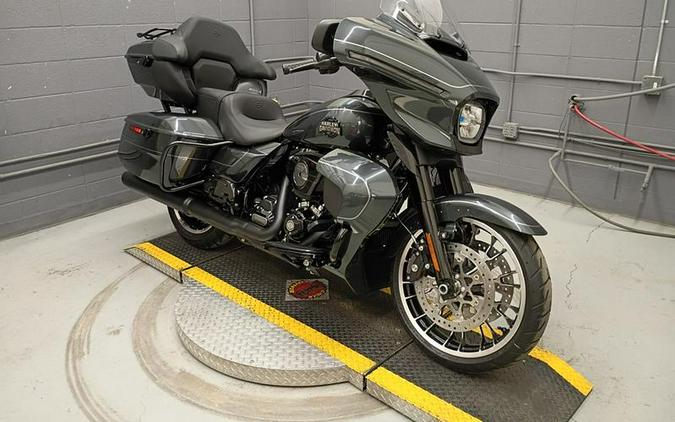 2026 Harley-Davidson® FLHXL - Street Glide® Limited