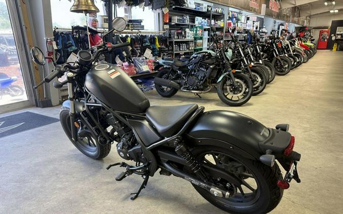 2026 Honda Rebel 300 E-Clutch