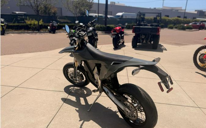 2026 Stark VARG SM 80 hp Medium 165-200lbs (Enduro) 80 HP