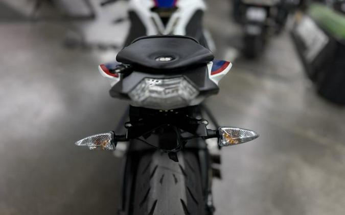 2018 BMW S 1000 R Light WT / Lupin BL Metallic / Racing RD