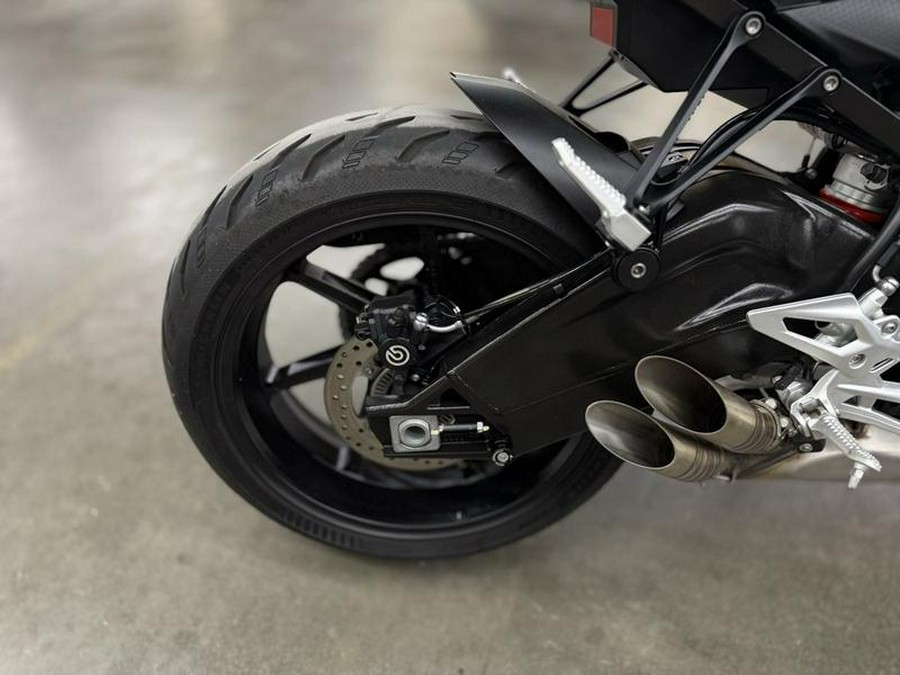 2018 BMW S 1000 R Light WT / Lupin BL Metallic / Racing RD