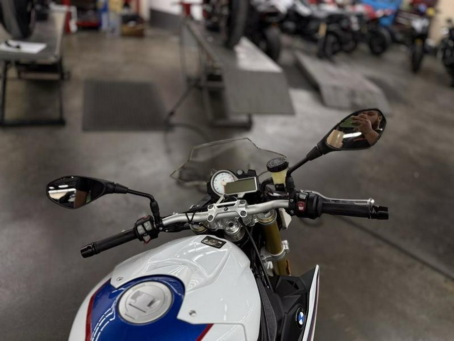 2018 BMW S 1000 R Light WT / Lupin BL Metallic / Racing RD