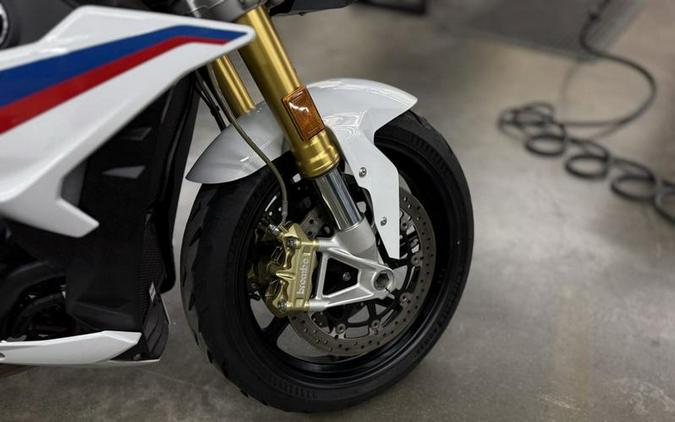 2018 BMW S 1000 R Light WT / Lupin BL Metallic / Racing RD