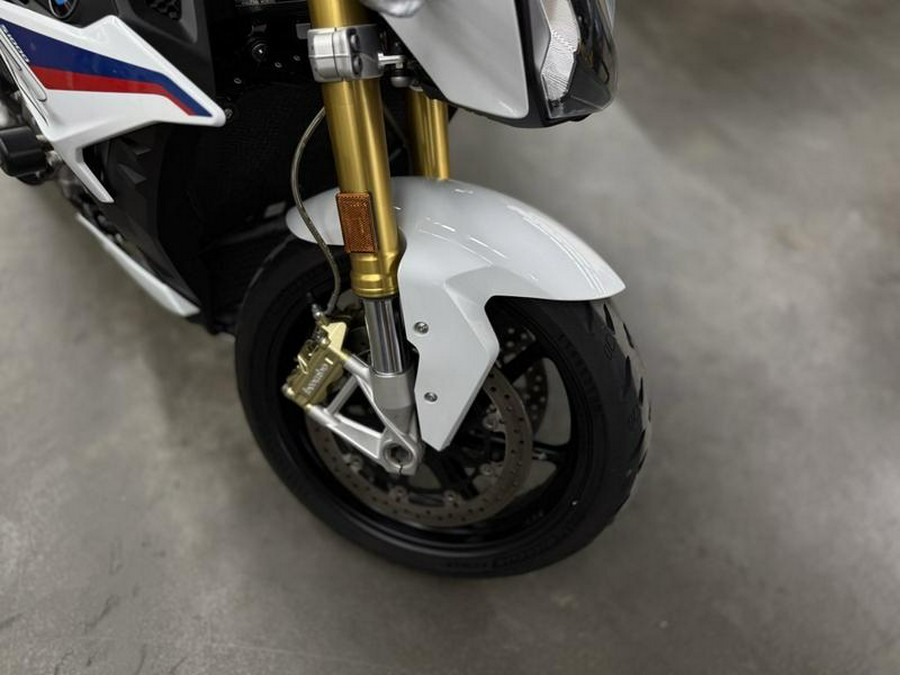 2018 BMW S 1000 R Light WT / Lupin BL Metallic / Racing RD