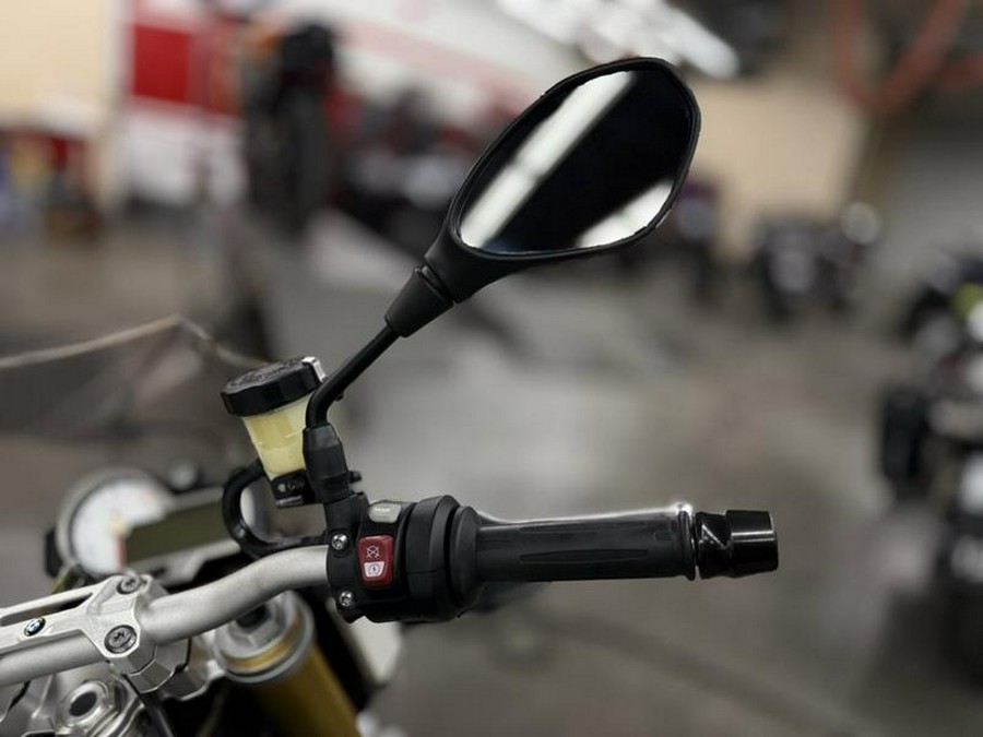 2018 BMW S 1000 R Light WT / Lupin BL Metallic / Racing RD