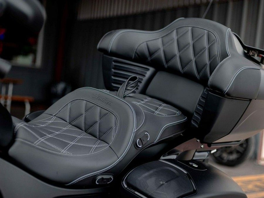 2025 Indian Roadmaster Powerplus Dark Horse 112 W/Powerband