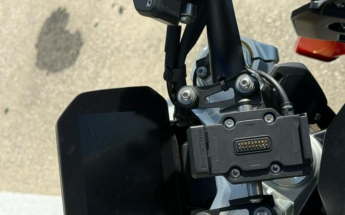 2026 BMW R 1300 R