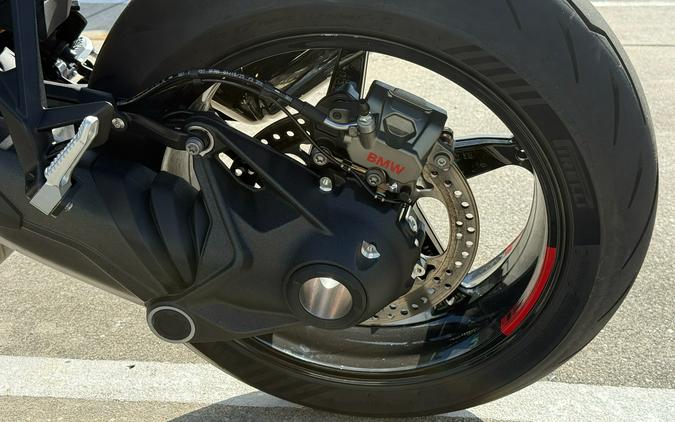2026 BMW R 1300 R