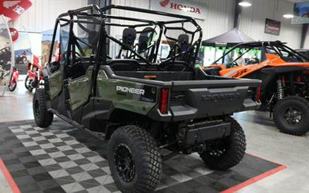 2023 Honda Pioneer 1000-6 Deluxe Crew