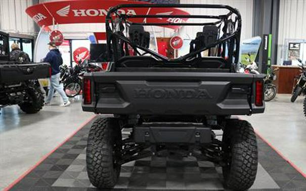 2023 Honda Pioneer 1000-6 Deluxe Crew