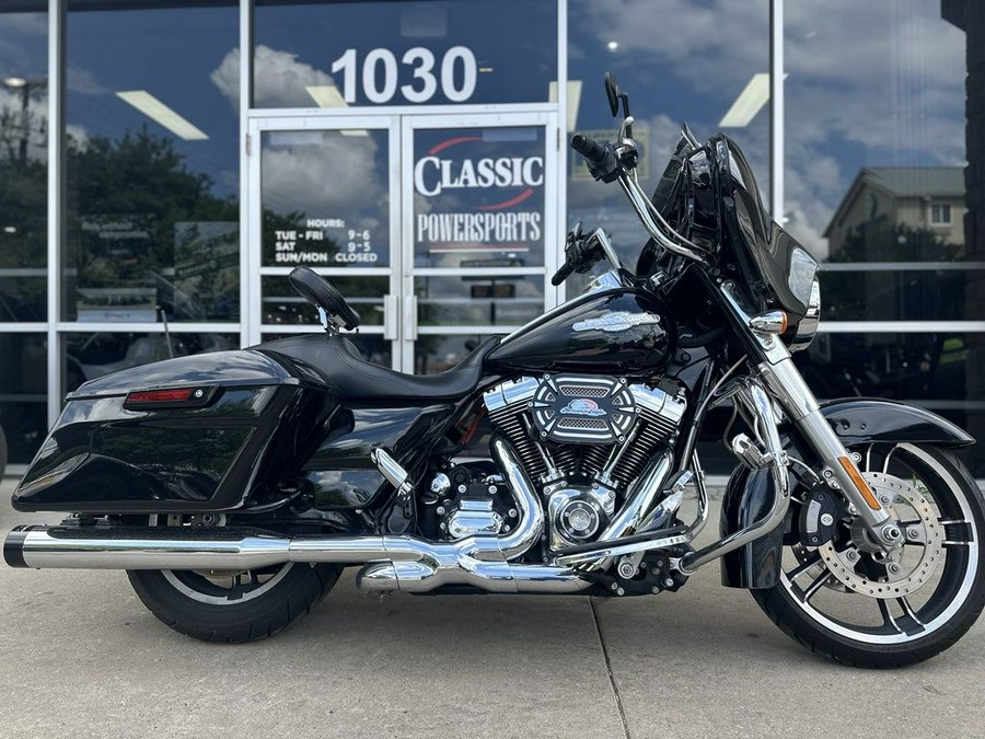 2014 Harley-Davidson® FLHX - Street Glide®