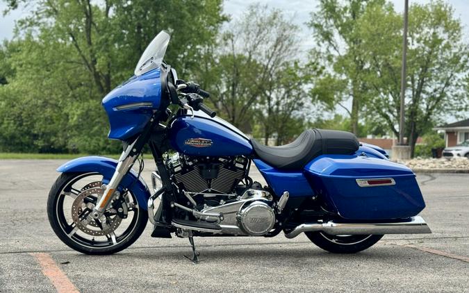 2025 Harley-Davidson Street Glide® Blue Burst