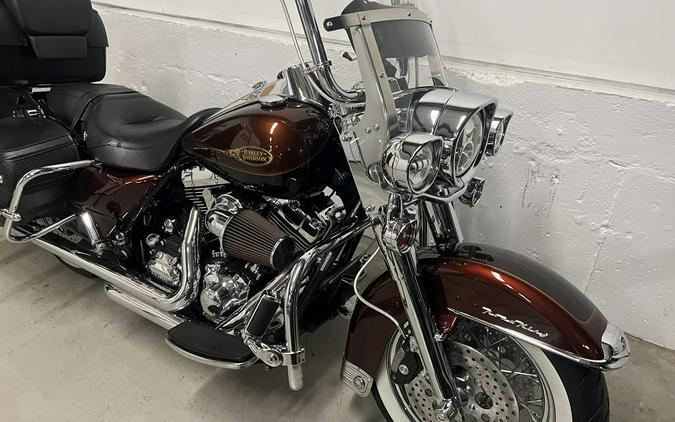 2009 Harley-Davidson® FLHR