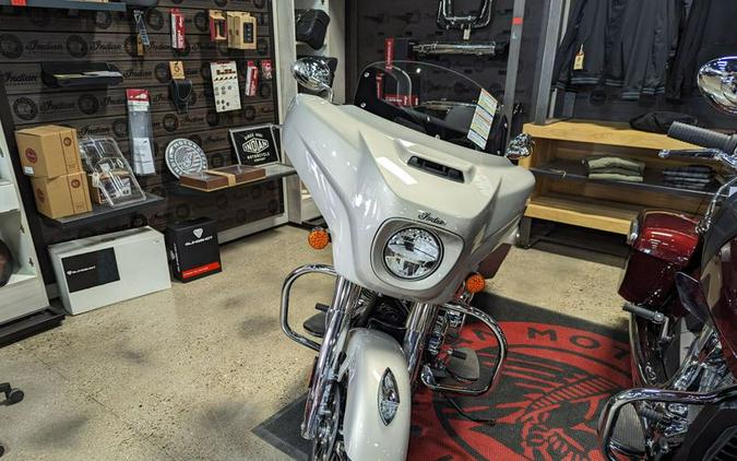 New 2023 INDIAN MOTORCYCLE CHIEFTAIN LIMITED SILVER QUARTZ METALLIC