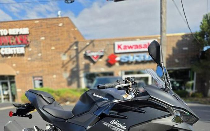 2026 Kawasaki Ninja® 500 ABS Metallic Flat Spark Black