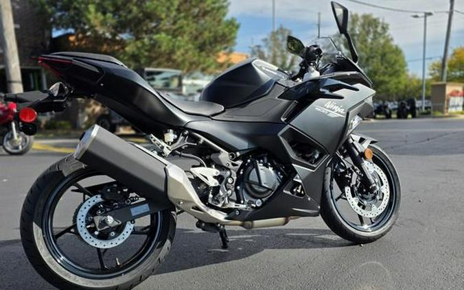 2026 Kawasaki Ninja® 500 ABS Metallic Flat Spark Black