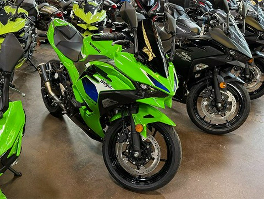 2026 Kawasaki Ninja® 500 SE ABS