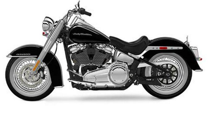 2018 Harley-Davidson Softail® Deluxe 107